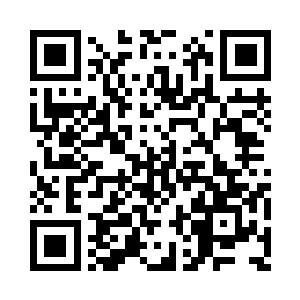 身上捆满枝叶的小妖已经将弓拉得满铉二维码生成