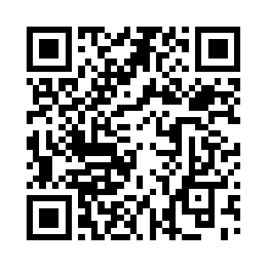 身上的衣服又被换了一套舒适的纯棉病号服二维码生成