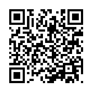 身上的黑袍也有多处磨损……最关键的是二维码生成