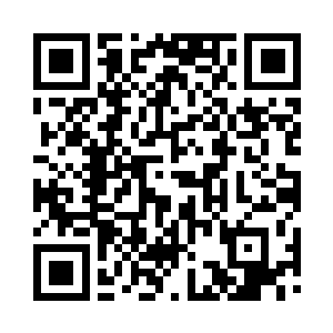 身体往前一冲同时伸手扯住老熊的两条手臂二维码生成