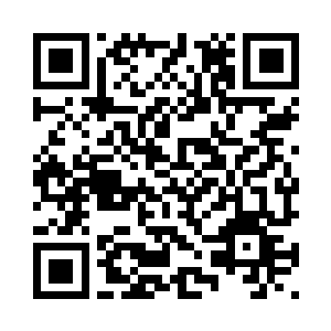 身体竟也在同一时刻连续两记飞踢二维码生成