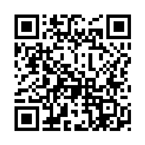 身后的白泽帮他推着轮椅直到殿前二维码生成