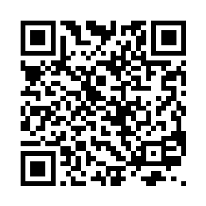 身后破纸纷飞的声音陆陆续续地赶上来二维码生成