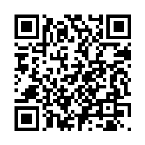 身在空中抬起右腿狠狠扣在一个小白脸的肩膀二维码生成