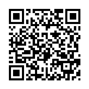 身穿一身火红运动装的何文婕走了出来二维码生成