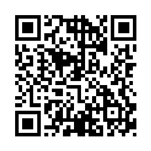 车厢内还多了一名长相不错的东方人二维码生成