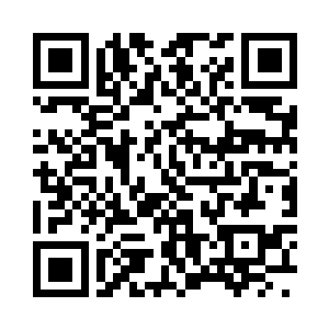 车子在省委大院门口接受了几位武警的检查后二维码生成