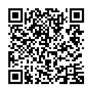 车牌号为沪az7xxx7的绿色奔驰g55登记在一个叫唐斗的年轻人名下二维码生成