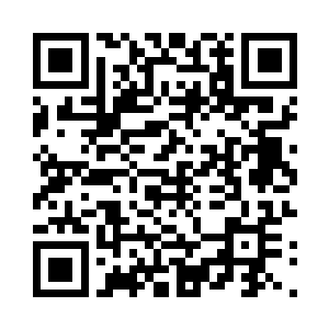 转头犹豫地看了一眼那位木然呆在原地的天尊二维码生成