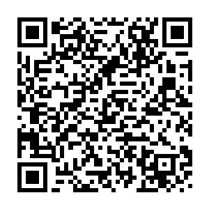 转眼之间就看见太尉衙内高强在十几名从人簇拥之下直走到大门口来二维码生成