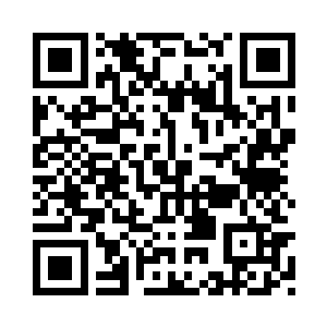 转而嘴角也咧开露出了一个笑容来二维码生成