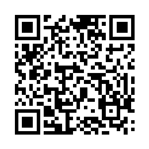 转身跑到了高富康的身边小声嘟囔了几句二维码生成