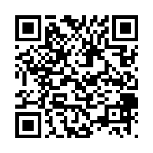 轰的一声茶棚里的人慌忙冒雨跑出茶棚二维码生成