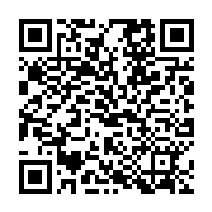 轻巧的收到自己裤裆上那白生生的灵活脚丫子就是一夹二维码生成