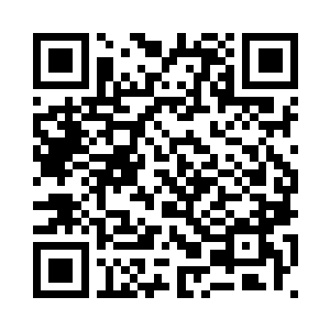 轻而易举的便将乌玄弓拉至了满月二维码生成