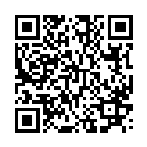 轻言笑语与平时的淡漠阴冷截然不同二维码生成