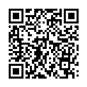 轻轻勾起的唇角又让这脸魅惑了几分二维码生成