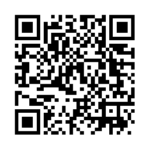 轻轻的在手背上的几道划痕上抹了二维码生成