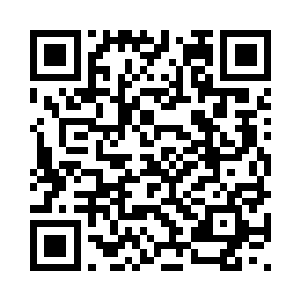 轻轻的拨弄了一下腰间的流苏坠子二维码生成