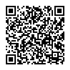 辛勤的在白云朵朵号的储存仓里再度检查了一遍之前放进去的全部物品后二维码生成