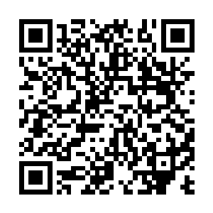 辛天仇也没想到唐劫这种情况下竟然还有余力攻击二维码生成