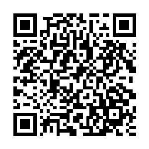 边学道和李裕在尚秀宾馆阳台上唱歌的视频很快被人挖了出来二维码生成