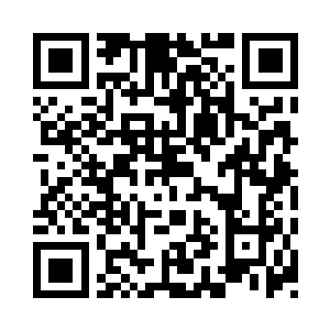 迈着僵硬的步伐向着前方的青铜大门开去二维码生成