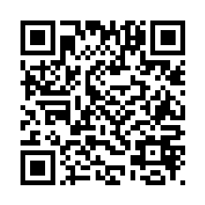 迎着那些城墙上恶魔们发起的攻击二维码生成