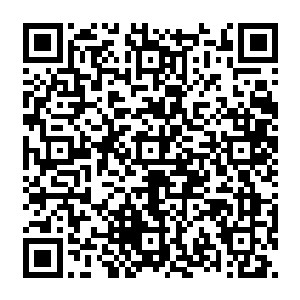 还不停的催促着正在松动的同伴快点完事儿……这些女人们的表情看起来没有一点点舒爽二维码生成