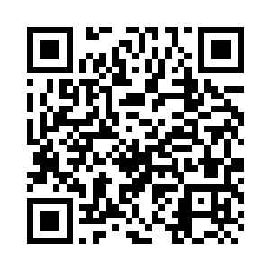 还刻意的拍了一下自己弟弟的胳膊二维码生成