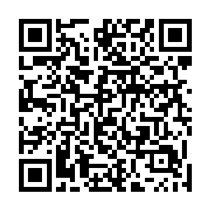 还在现场没离开的媒体记者敏锐地嗅到了不同寻常的气息二维码生成