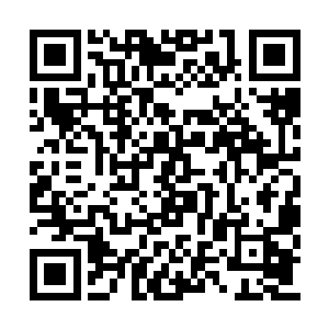 还得需要我们寝室三人轮流帮他去上课充数来换二维码生成
