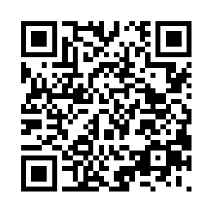 还恶心地学着什么欧洲绅士的那种作态二维码生成