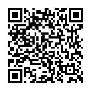 还是在他说自己有过婚史还有一个女儿的前提下二维码生成