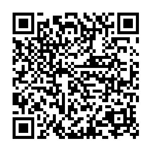 还是让那牙签一般的仙剑剑尖点在了三族族长联手释放的一片空间之上二维码生成