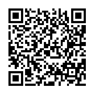 还有人在自己的社交网站上加上了类似乎这样的一句话二维码生成