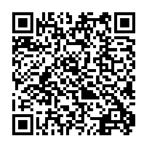 还有更加让人作呕的――马文指着一旁镜子里正在交*配的一对地精说道二维码生成