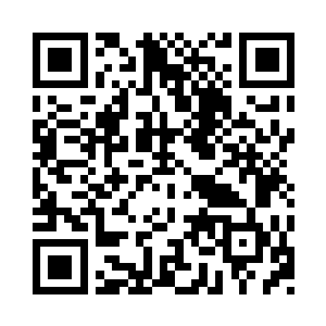 还有独自站在人群之中的科林也被遗忘了二维码生成