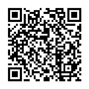 还有那几个禁卫军的将士已经小心翼翼的将裴元灏扶了起来二维码生成