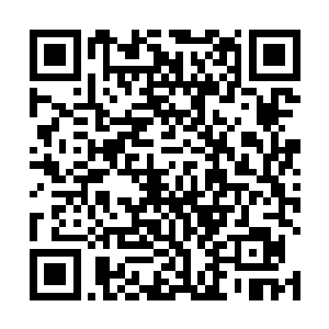 还有鼎鼎大名的创新艺术家经纪公司也就在两条街之外二维码生成