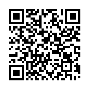 还没来得及跑过路边的红色充气拱门二维码生成