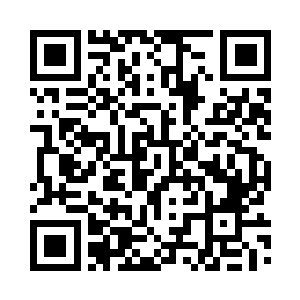 还用手掀起了盖在篮子上头的包袱皮二维码生成