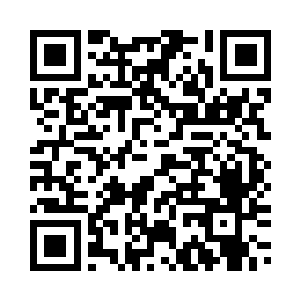 还跟着好几个同样全副装备的警察二维码生成