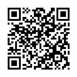 这一下集合了两个人力量发出的全力一击二维码生成