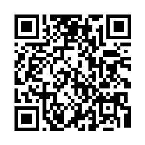 这一次灯光终于停在了一个男记者的头顶上二维码生成