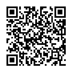 这一次记者们把焦点放在藏在金在珉怀里的金泰妍身上二维码生成