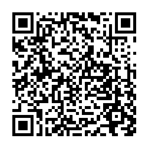 这一步骤的要点是在导火索与手榴弹主体相磨擦的部位涂上易燃火药二维码生成