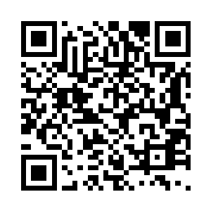 这一行人便已经进入了秦方的视野之中了二维码生成