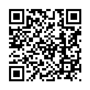 这世界好小的尴尬表情盯着我反复看了看后二维码生成