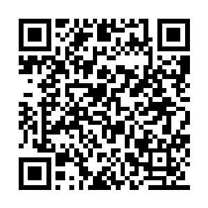 这东西是康斯坦丁让一头巨鹰千里迢迢送过来的二维码生成